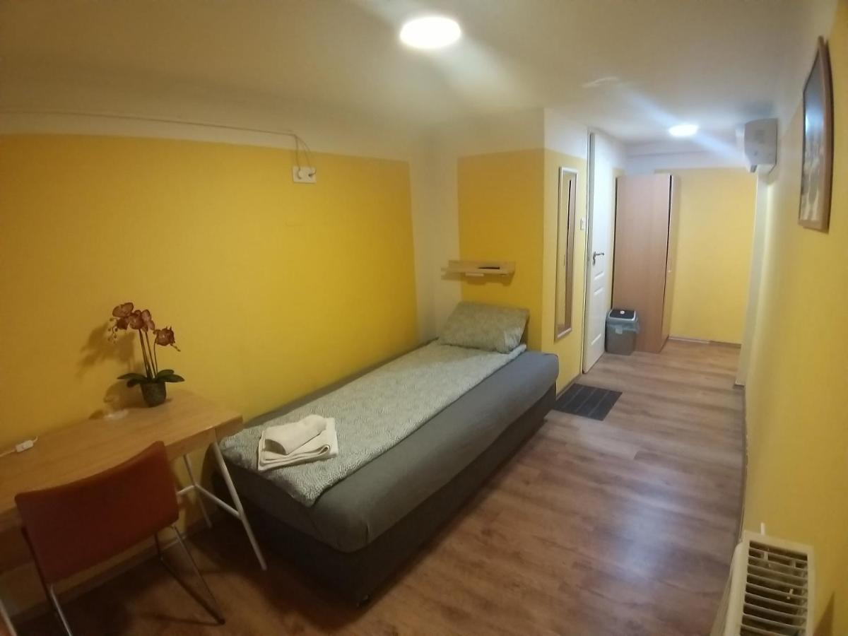 Deniz Guesthouse Budapest Exteriör bild