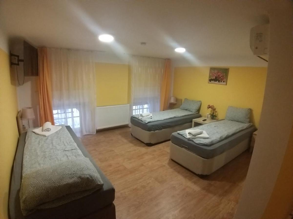 Deniz Guesthouse Budapest Exteriör bild