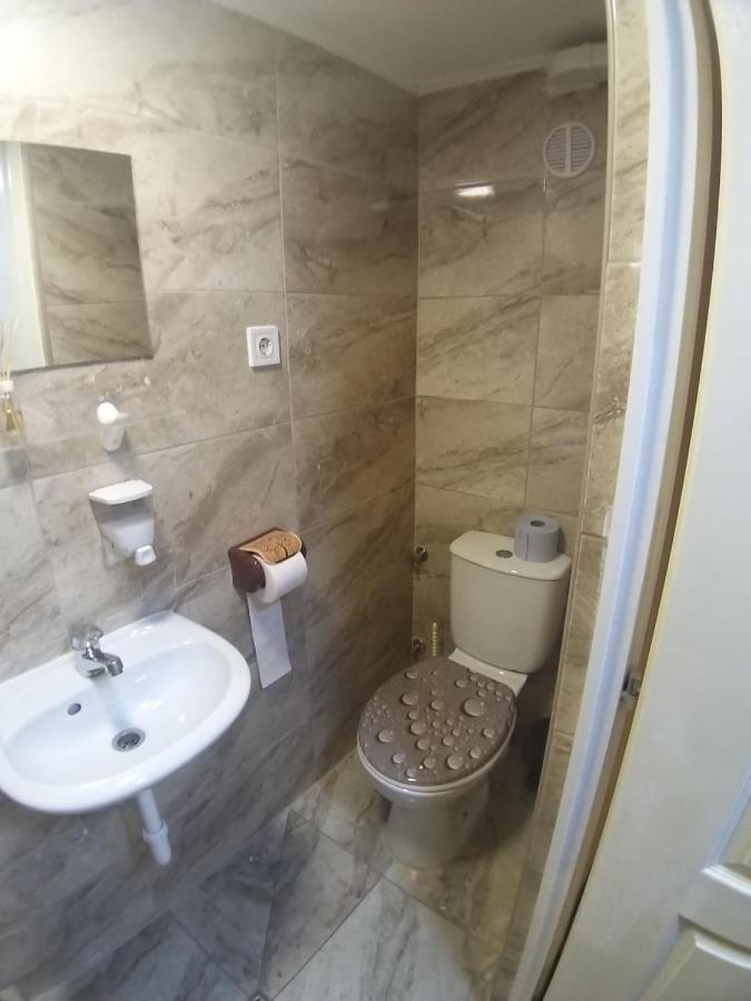 Deniz Guesthouse Budapest Exteriör bild